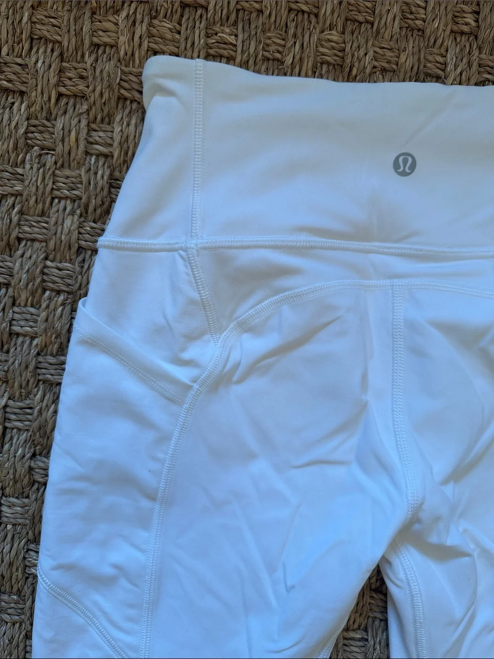 lululemon White High-Waist Athletic Leggings with Pockets Size 4